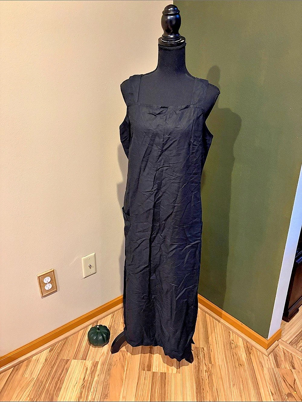 Liz Claiborne Maxi Sleeveless Dress in Black